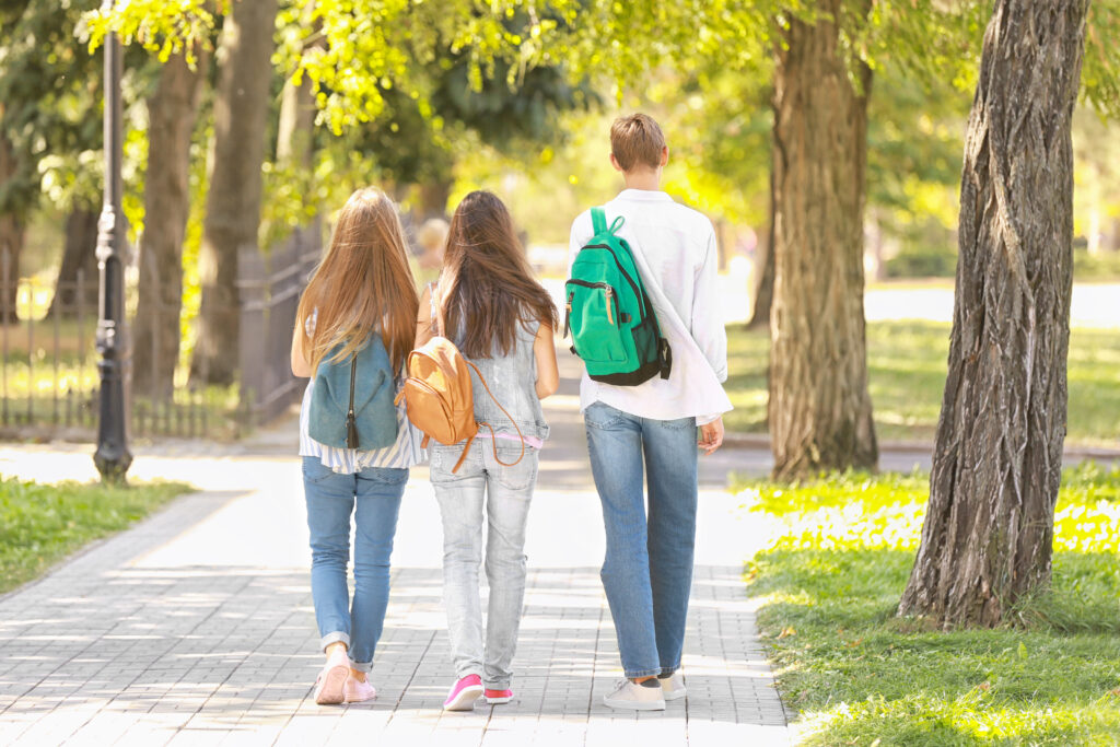 kids walking to school
